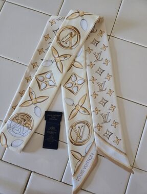 Louis Vuitton Louisette Cream & Gold Monogram Silk Twilly Scarf